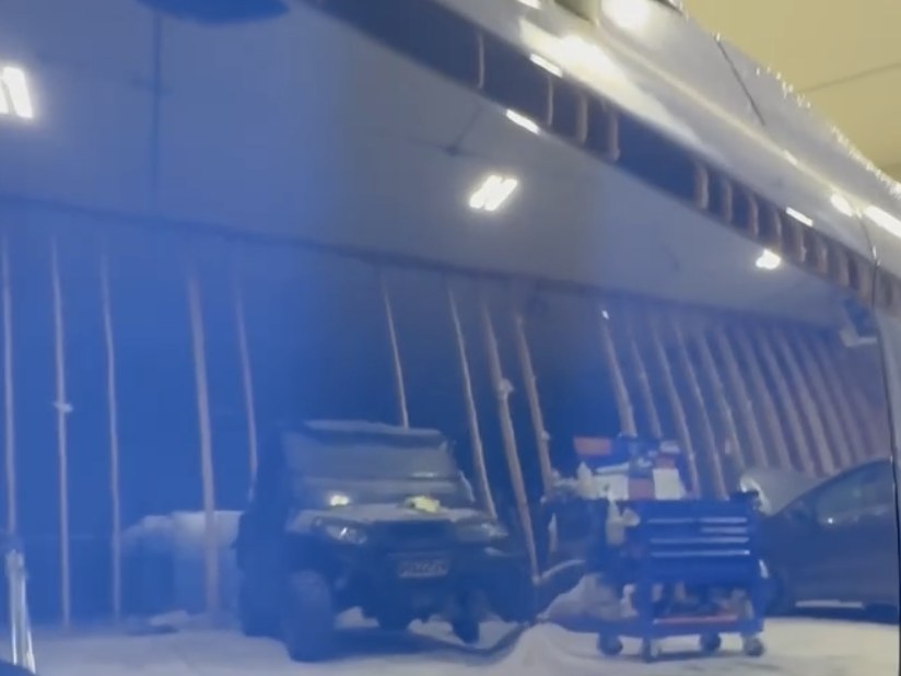 Paint after correction: deep gloss and clear reflections